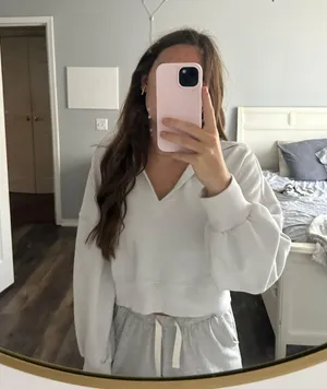 Abercrombie sweatshirt thumbnail 1