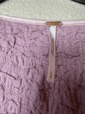 Free People Lavender Textured V-Neck Short Sleeve‎ Top Size Small thumbnail 3
