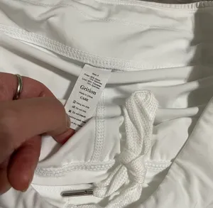 White Active sport skirt/short Size 6 thumbnail 5