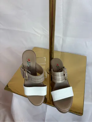 Two-Tone Beige and White Platform Slide Sandals with Buckle thumbnail 3