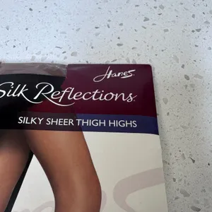 Hanes‎ Silk Reflections Silky Sheer Thigh Highs Sandalfoot Barely There Size EF thumbnail 2