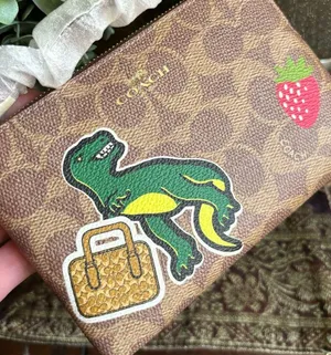 Authentic COACH signature Leather Dino Dice strawberry zip card wristlet 🎲🎩 thumbnail 9