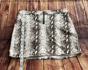 Rue 21 Womens Front Zipper Snake Print Mini Skirt Size Large thumbnail 6