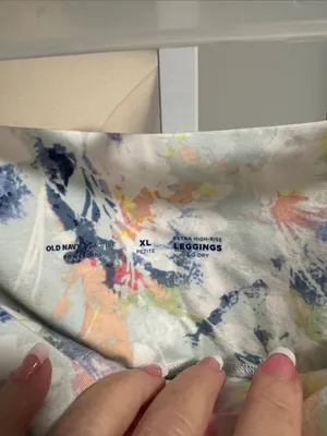 Old Navy White Floral Watercolor Active Leggings thumbnail 2