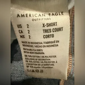 American Eagle Outfitters Distressed Blue Ankle X Short Jeans‎ Size 2 thumbnail 6
