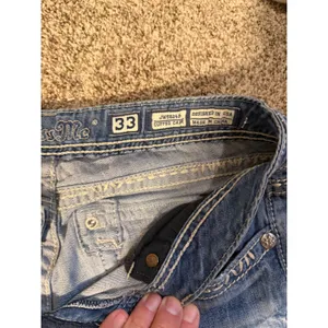 Miss Me JW5824P Cuffed Capri Jeans Light Wash Distressed Blue Denim Size 33 thumbnail 4