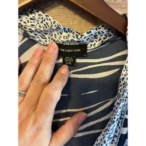 Jones New York size L/XL Robe Nightgown Sleepwear Black White Zebra Animal Print thumbnail 3