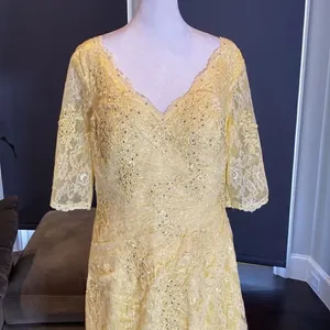 Women’s Yellow Lace Full Length Dress Mother of the Bride Small Train Zip Size L thumbnail 2