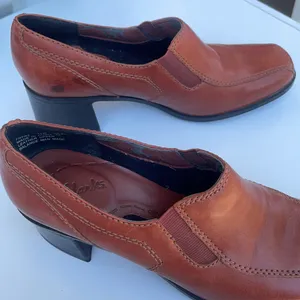 Clarks ankle leather boots size 7.5 2.5inch block heels thumbnail 2