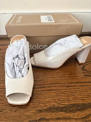 Dolce Vita Sabela Heel NIB White Size 6.5 thumbnail 3