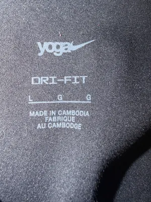 Nike Training Zenvy Yoga black full zip longsleeve top size large. thumbnail 3