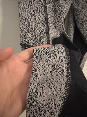Lululemon Cropped Mesh Detail Leggings size 4 thumbnail 5