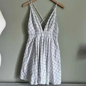 HYFVE Fit & Flare Dress Size Medium thumbnail 4