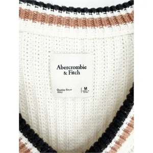 Abercrombie‎ & Fitch V-Neck Split Cuff Sweater Women's M White Academia thumbnail 5