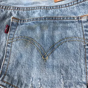 Levi's | 501 Button Fly Distressed Cut Off Short Size 33 100% Cotton thumbnail 9