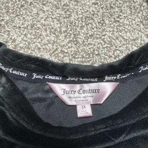 Juicy Couture black set  thumbnail 2