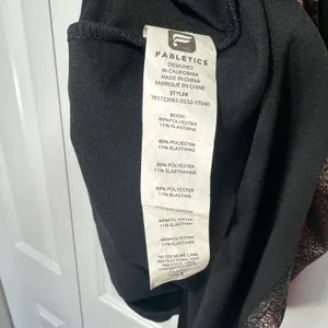 Fabletics Ciara Tank Top Womens M‎ Rose Gold Metallic Shimmer T-Back Racerback thumbnail 5