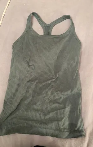 Amazon tank top thumbnail 1