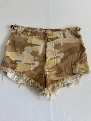 Free People Commander Cutoff Camo Raw Hem Cargo High Rise Shorts Desert Combo 12 thumbnail 6