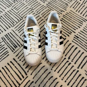 Adidas Superstar White Black Leather Shell Toe Sneakers Women’s 8 thumbnail 3
