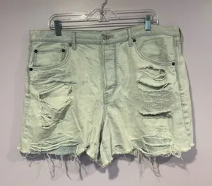 American eagle 90s boyfriend distressed denim‎ short thumbnail 1