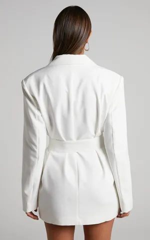 New Showpo Denali Mini Dress Tie Waist Blazer Dress Size Small MSRP $119 thumbnail 9