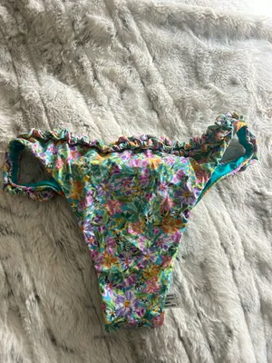 Bikini bottoms lulus thumbnail 6