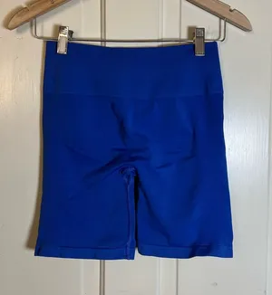 Alphalete Women’s Pump Mid Rise Shorts Size XS Indigo thumbnail 1