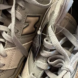 New Balance 650 High-top lace-up unisex sneakers best fits women’s 10 / mens 8.5 thumbnail 5