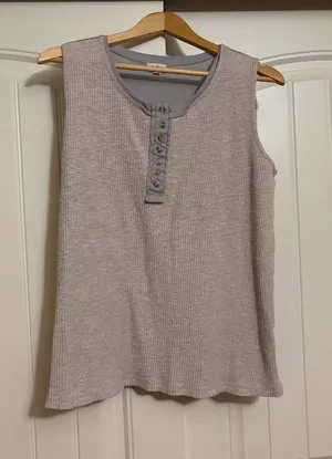 POL Sleeveless Knit Top Large Gray Tan Mixed Media Henley Cotton Blend Textured thumbnail 1