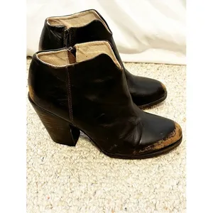 Freebird by Steven Detroit Ankle Bootie size 7 thumbnail 4