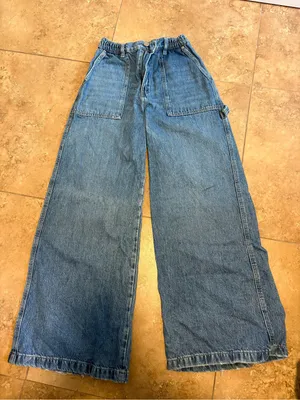 Wide-Leg Blue Denim Jeans thumbnail 1