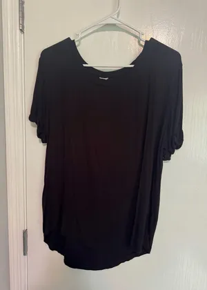 Black flowy shirt Size L thumbnail 1