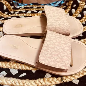 Michael Kors MK Signature Logo Print Wade Slide sandals in pink thumbnail 7
