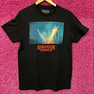 Stranger things tv show promo tshirt size medium  thumbnail 1