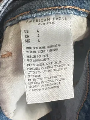 American Eagle Women’s Light Blue Denim Shorts thumbnail 4