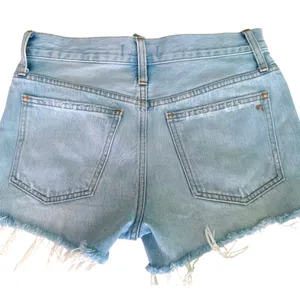 Madewell Relaxed Denim Short Multi Button Fly Frayed Edges Raw Hem Light Wash 23 thumbnail 6