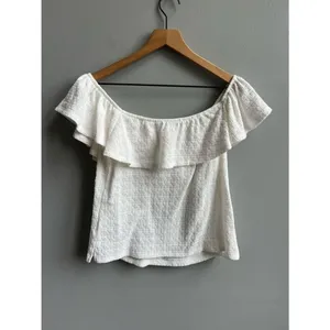 Anthropologie Textured Off The Shoulder Ruffle Top Size Small White thumbnail 7