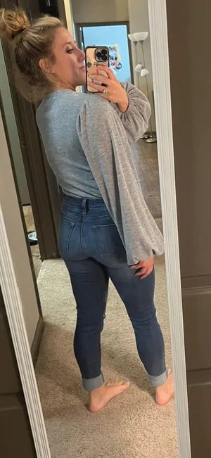 Pink Lily Gray Puff Sleeve Bodysuit thumbnail 2