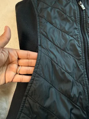 Columbia Women's XS Black Quilted Full Zip Sleeveless Vest Logo Outdoor thumbnail 2