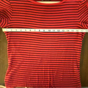 Y2K preppy‎ red and navy thumbnail 3