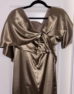 One-Shoulder Wedding Dress By Monvelli Size 12 thumbnail 7