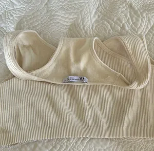 Tank Top thumbnail 3