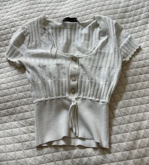 ZARA Top Cropped White thumbnail 1