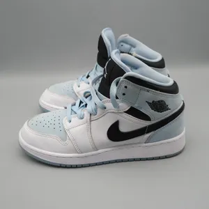 Jordan 1 Mid SE GS Ice Blue Black White DV1337-104 5.5Y Women 7 Sneaker thumbnail 13