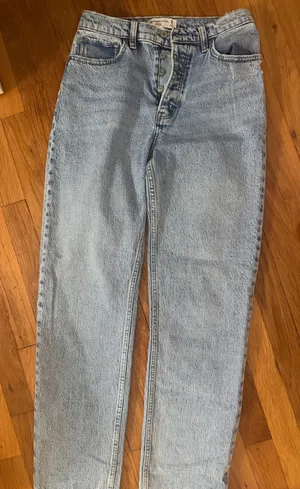 Abercrombie Jeans High-Rise Dad thumbnail 1