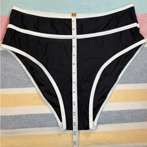 NWOT Chic Black & White High-Waisted Bikini Set Sz L thumbnail 5