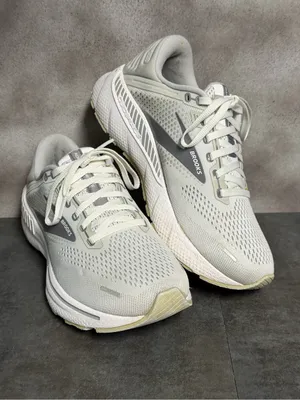 Brooks Adrenaline GTS 22 Women’s Oyster Grey/White Sneakers 1203531B134 Sz 7.5B thumbnail 14