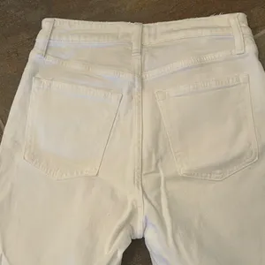 Abercrombie & fitch white mom high rise 25 thumbnail 5