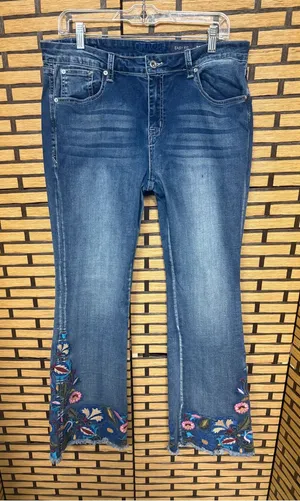 Grace easy fit bootcut embroidered jeans size 32 thumbnail 1